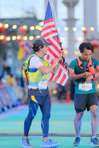 BIB: 5086
                            <button type="button" onclick="openModal(21766906)" class="btn btn-primary btn-sm float-right btn-popup" data-toggle="modal" data-target=".modal-high-quality">
                        <i class="fas fa-shopping-cart"></i> Add to Cart
                    </button>
                                            <button type="button" onclick="isThisMe(21766906, true)" class="btn btn-success btn-sm float-right btn-popup btn-isme hidden" data-toggle="tooltip" data-placement="bottom" title="นี่คือรูปของคุณใช่ไหม คลิกที่นี่เพื่อเอาเข้าอัลบั้ม">
                        <i class="fas fa-plus"></i> Add to album
                    </button>
                    <button type="button" onclick="isThisMe(21766906, false)" class="btn btn-warning btn-sm float-right btn-popup btn-isnotme hidden">
                        <i class="fas fa-ban"></i> Remove from album
                    </button>